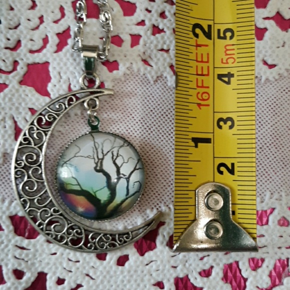 Bohemian Cabochon Glass Moon Necklace - Picture 2 of 3